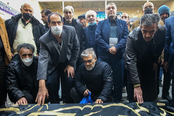 تشییع پیکر «حاج احمد فیاض» پیرغلام اهل‌بیت(ع)