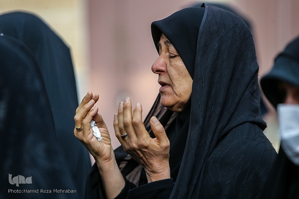 تشییع پیکر «حاج احمد فیاض» پیرغلام اهل‌بیت(ع)