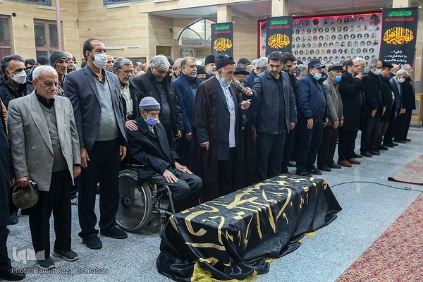 تشییع پیکر «حاج احمد فیاض» پیرغلام اهل‌بیت(ع)