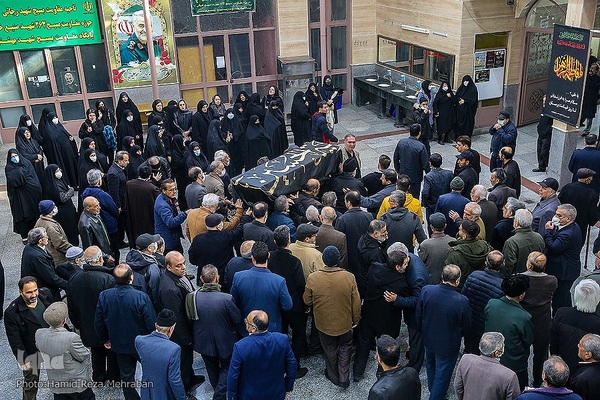 تشییع پیکر «حاج احمد فیاض» پیرغلام اهل‌بیت(ع)