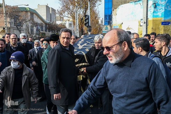 تشییع پیکر «حاج احمد فیاض» پیرغلام اهل‌بیت(ع)