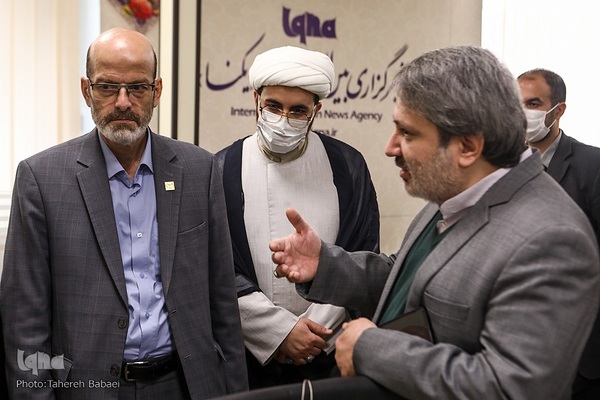 بازدید رئیس جهاددانشگاهی از سازمان قرآنی دانشگاهیان کشور