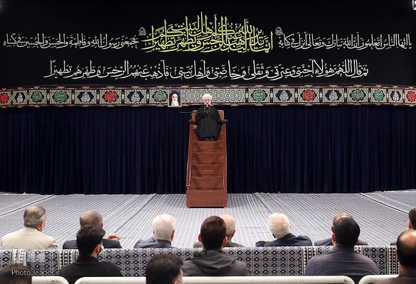 اولین شب مراسم عزاداری حضرت فاطمه‌زهرا سلام‌الله‌علیها در حسینیه امام خمینی(ره)