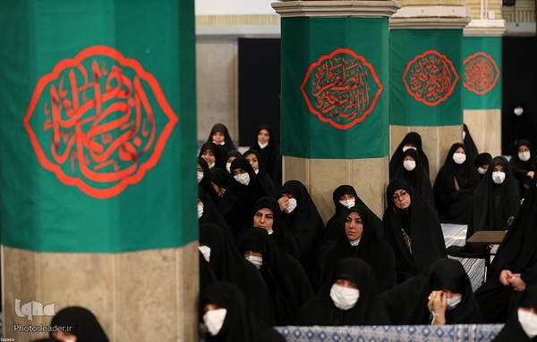 اولین شب مراسم عزاداری حضرت فاطمه‌زهرا سلام‌الله‌علیها در حسینیه امام خمینی(ره)