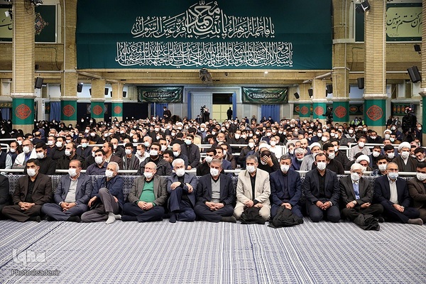 اولین شب مراسم عزاداری حضرت فاطمه‌زهرا سلام‌الله‌علیها در حسینیه امام خمینی(ره)