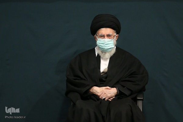 اولین شب مراسم عزاداری حضرت فاطمه‌زهرا سلام‌الله‌علیها در حسینیه امام خمینی(ره)