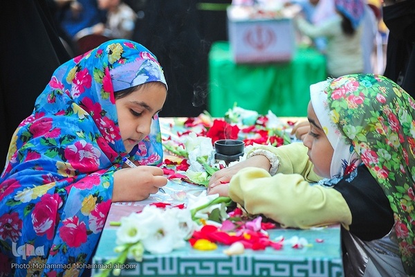 سوگواری ایام فاطمیه در جوار شهدای گمنام در اهواز