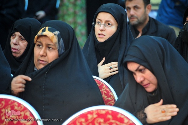 سوگواری ایام فاطمیه در جوار شهدای گمنام در اهواز