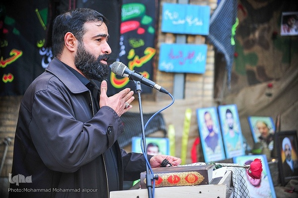 سوگواری ایام فاطمیه در جوار شهدای گمنام در اهواز