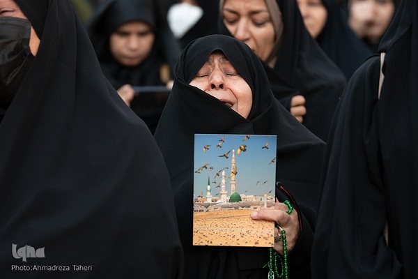 مراسم وداع با پیکر پاک شهدای ۸ سال دفاع مقدس در اصفهان‎‎