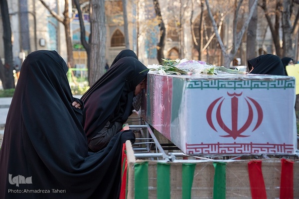 مراسم وداع با پیکر پاک شهدای ۸ سال دفاع مقدس در اصفهان‎‎