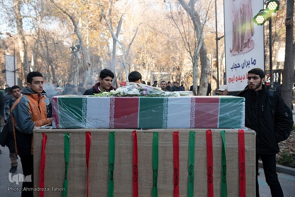 مراسم وداع با پیکر پاک شهدای ۸ سال دفاع مقدس در اصفهان‎‎