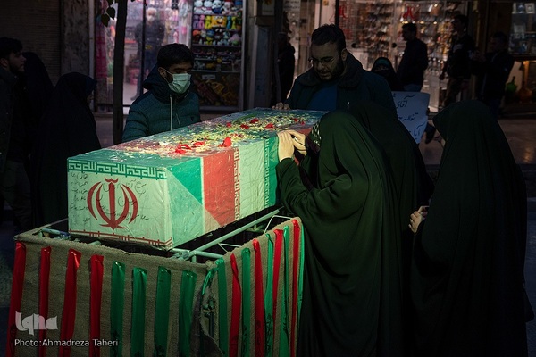 مراسم وداع با پیکر پاک شهدای ۸ سال دفاع مقدس در اصفهان‎‎