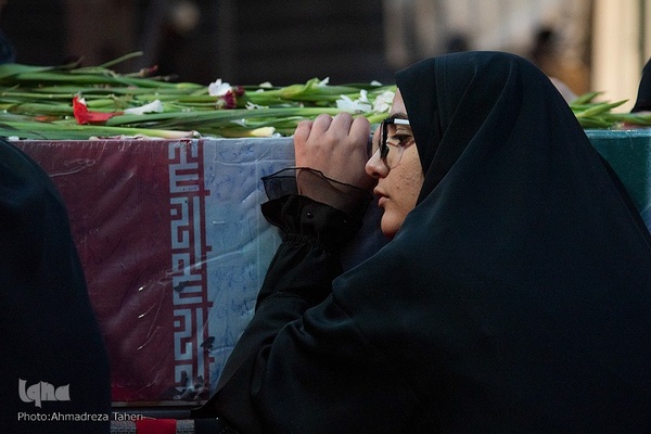 مراسم وداع با پیکر پاک شهدای ۸ سال دفاع مقدس در اصفهان‎‎