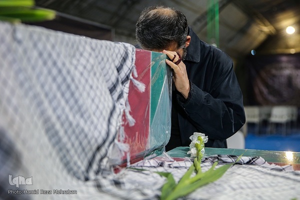 وداع با دویست سردار بی‌پلاک