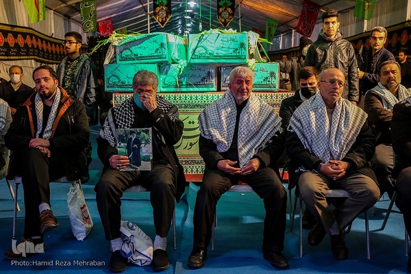 وداع با دویست سردار بی‌پلاک