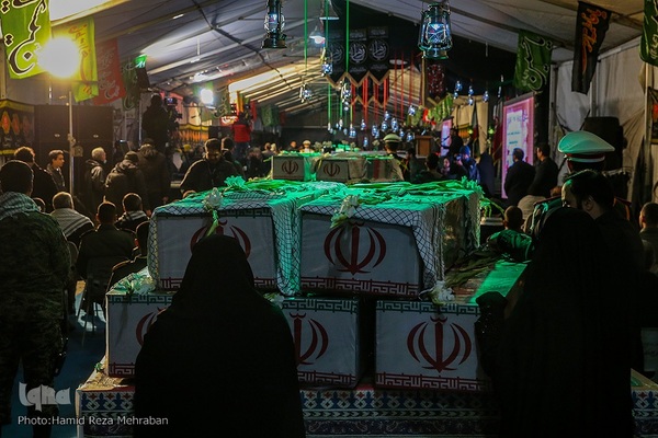 وداع با دویست سردار بی‌پلاک