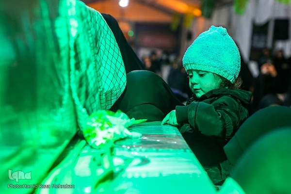 وداع با دویست سردار بی‌پلاک