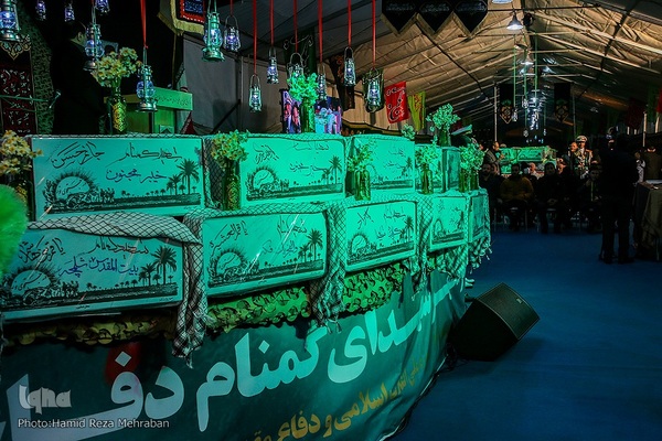 وداع با دویست سردار بی‌پلاک