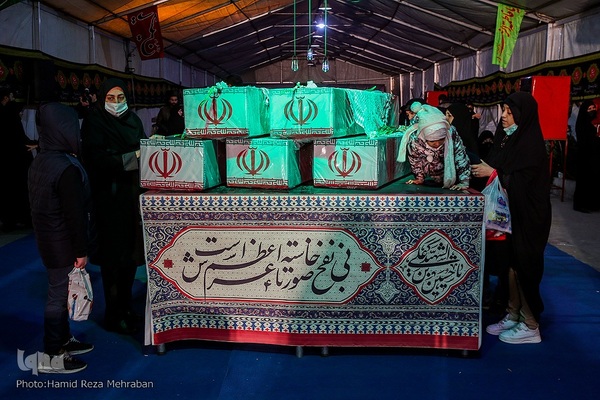 وداع با دویست سردار بی‌پلاک