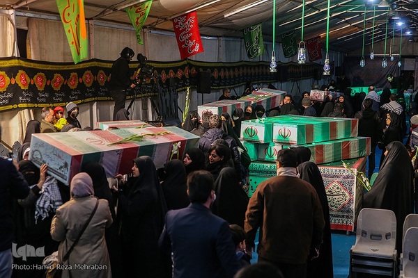 وداع با دویست سردار بی‌پلاک