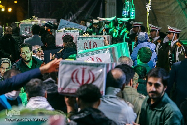 وداع با دویست سردار بی‌پلاک