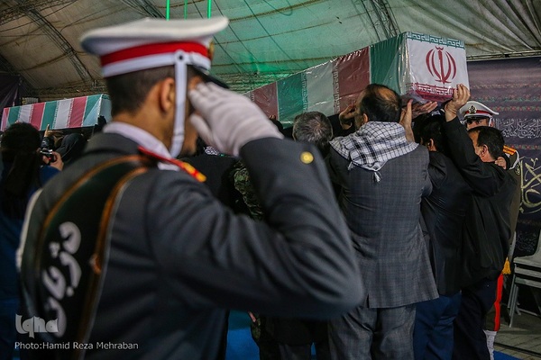 وداع با دویست سردار بی‌پلاک