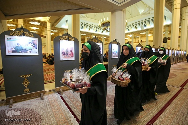 سیب بهشتی‎‎