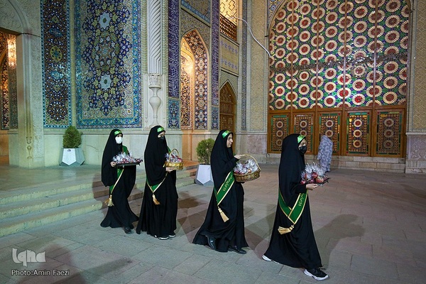 سیب بهشتی‎‎