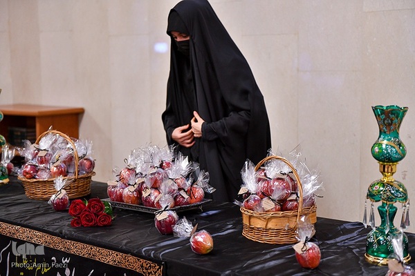 سیب بهشتی‎‎