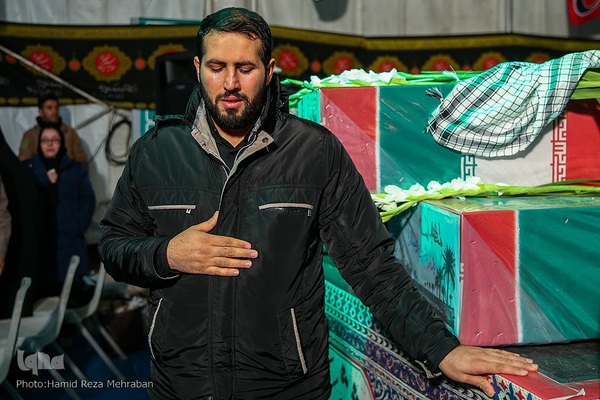 وداع با دویست سردار بی‌پلاک