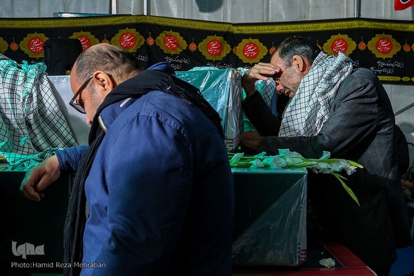 وداع با دویست سردار بی‌پلاک