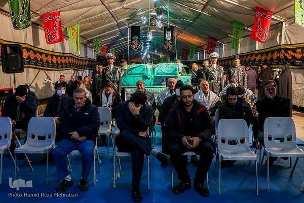 وداع با دویست سردار بی‌پلاک