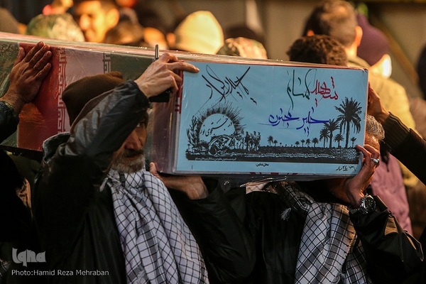 وداع با دویست سردار بی‌پلاک