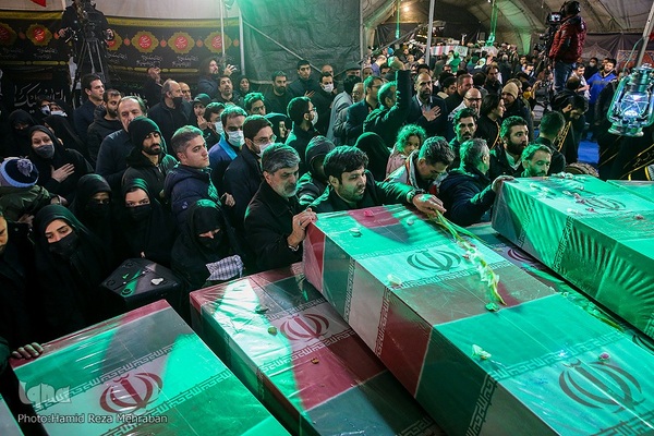 وداع با دویست سردار بی‌پلاک