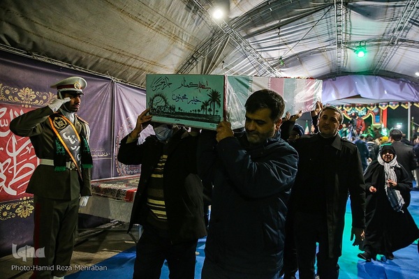 وداع با دویست سردار بی‌پلاک