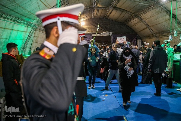 وداع با دویست سردار بی‌پلاک