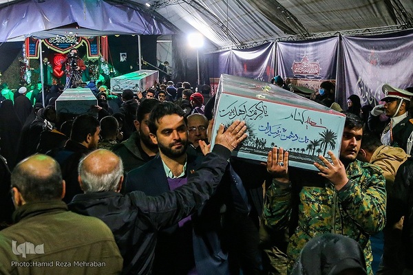 وداع با دویست سردار بی‌پلاک