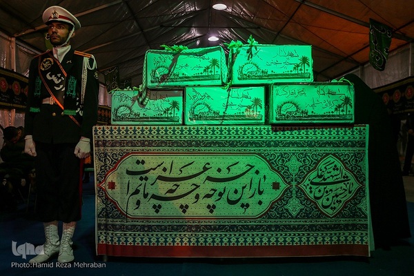 وداع با دویست سردار بی‌پلاک