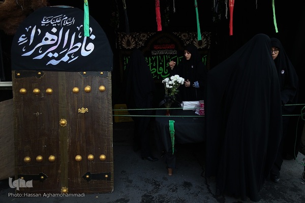 تجمع هیئت‌های عاشورای فاطمی در میدان هفت تیر