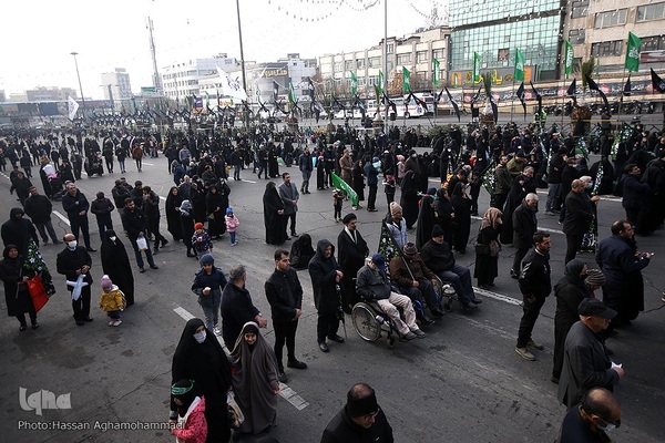 تجمع هیئت‌های عاشورای فاطمی در میدان هفت تیر