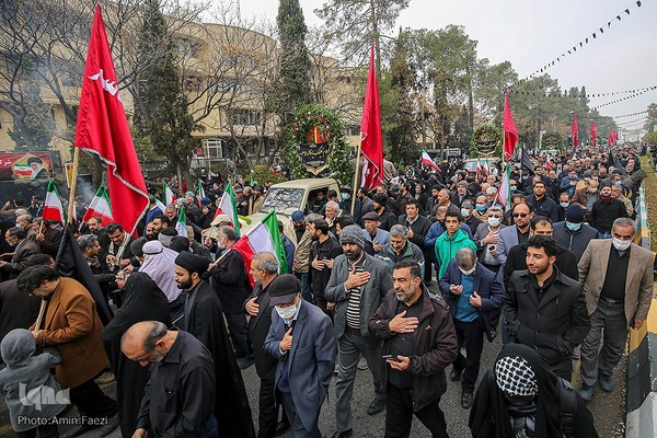 مراسم تشییع پیکرهای مطهر 10 شهید گمنام در شیراز