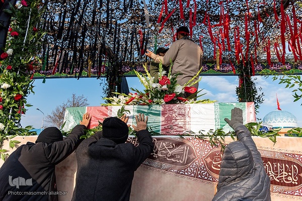 تشییع پیکر مطهر ۴ شهید گمنام دفاع مقدس در کرج‎‎