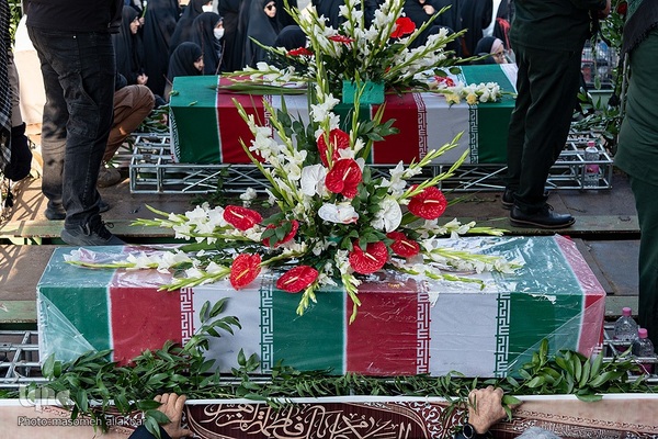 تشییع پیکر مطهر ۴ شهید گمنام دفاع مقدس در کرج‎‎