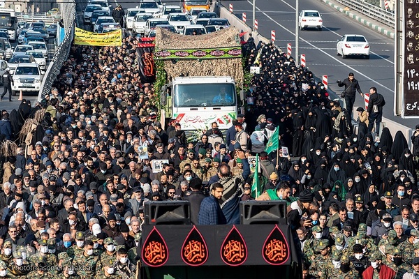 تشییع پیکر مطهر ۴ شهید گمنام دفاع مقدس در کرج‎‎
