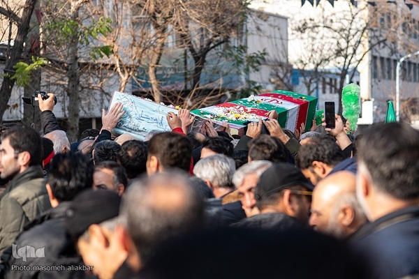 تشییع پیکر مطهر ۴ شهید گمنام دفاع مقدس در کرج‎‎