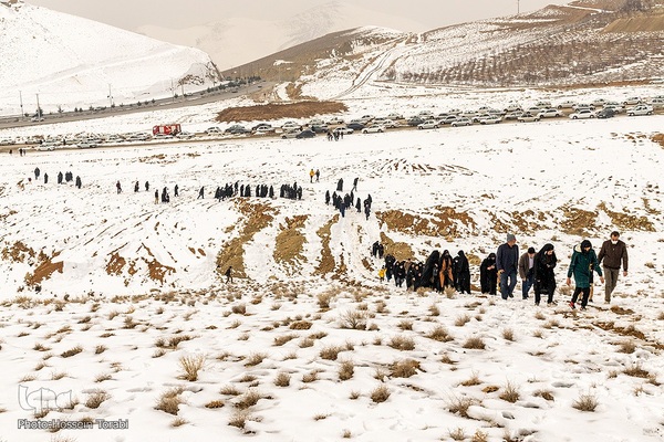تشییع یپکر یک شهید گمنام در شهرکرد
