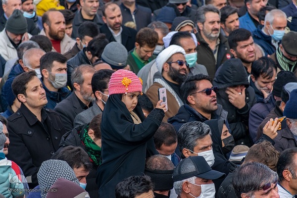 تشییع یپکر یک شهید گمنام در شهرکرد