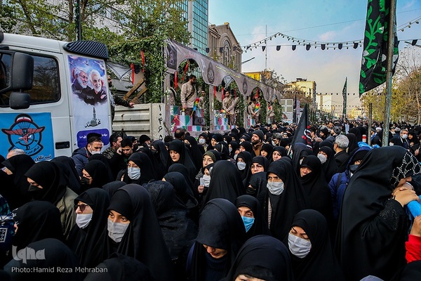 شمیم عطر یاس در تهران وزیدن گرفت