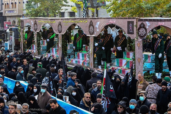 شمیم عطر یاس در تهران وزیدن گرفت